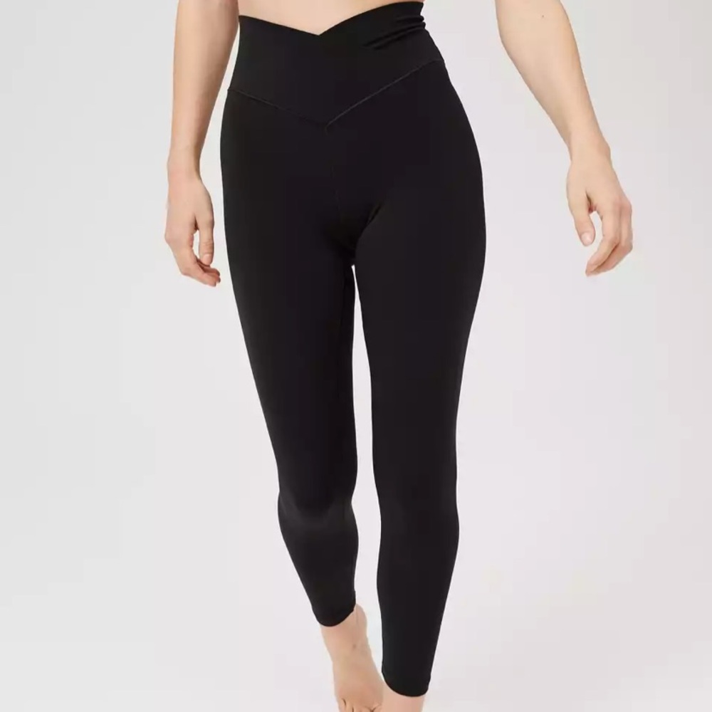 Aerie offline black high waisted leggings. Size xl. Great condition